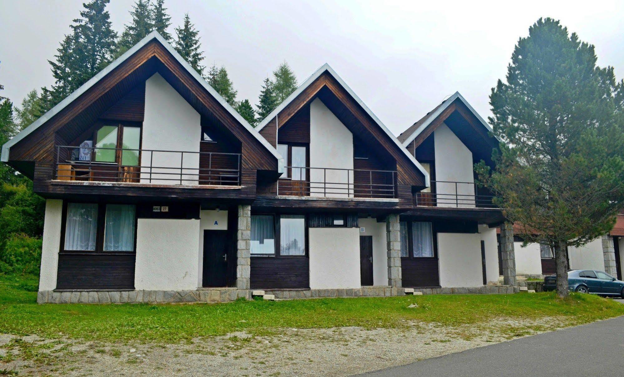 Вилла Bungalovy Fis Economy Штрбске-Плесо Экстерьер фото